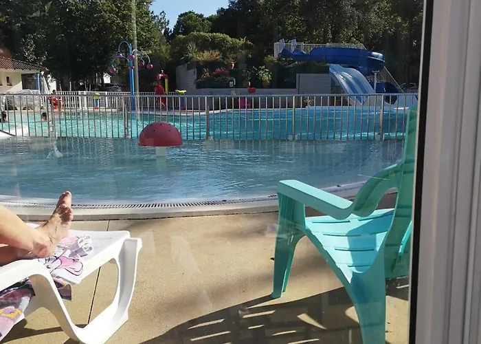 Confortable A Avec Piscine, 40 M²