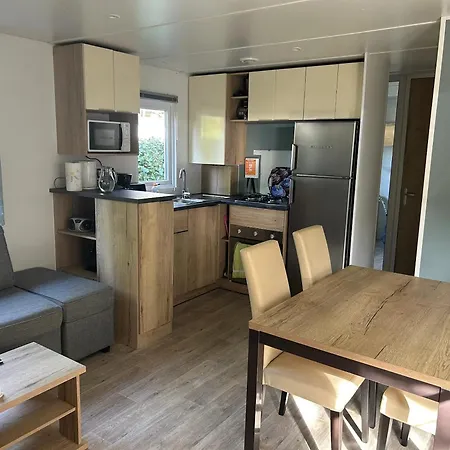 Confortable A Avec Piscine, 40 M² Saint-Brévin-les-Pins