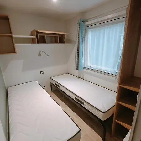 Confortable A Avec Piscine, 40 M² Vakantiehuis *
