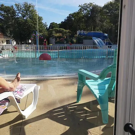 Bungalow confortable à Saint-Brevin-les-Pins avec piscine, 40 m²